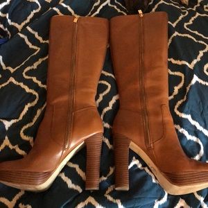 MK Chunky heeled boots